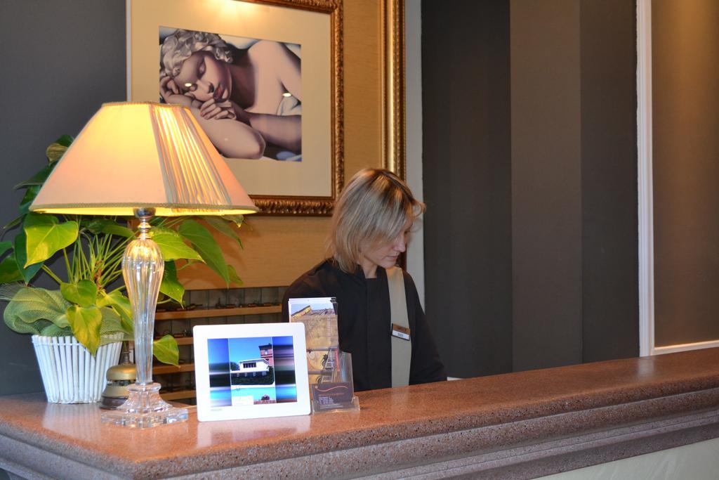 Villa Adriatica Ambienthotels ريميني المظهر الخارجي الصورة
